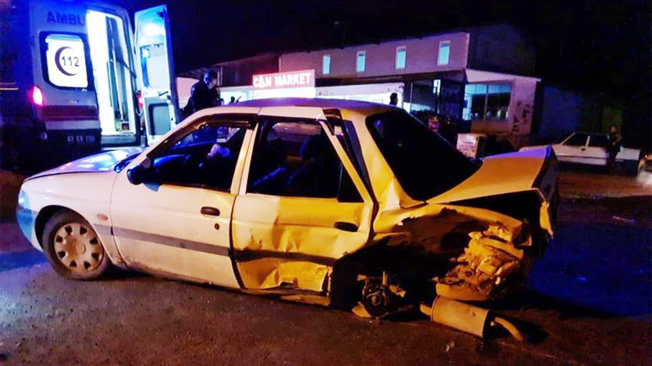 Alkollü sürücü, çarpıp kaçtı: 5 yaralı!