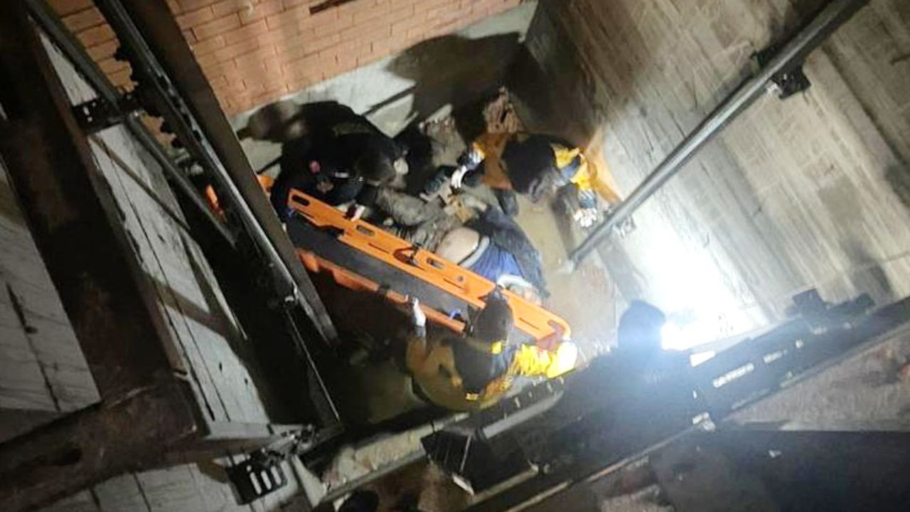 Asansör boşluğuna düşen inşaat işçisi, ağır yaralandı!