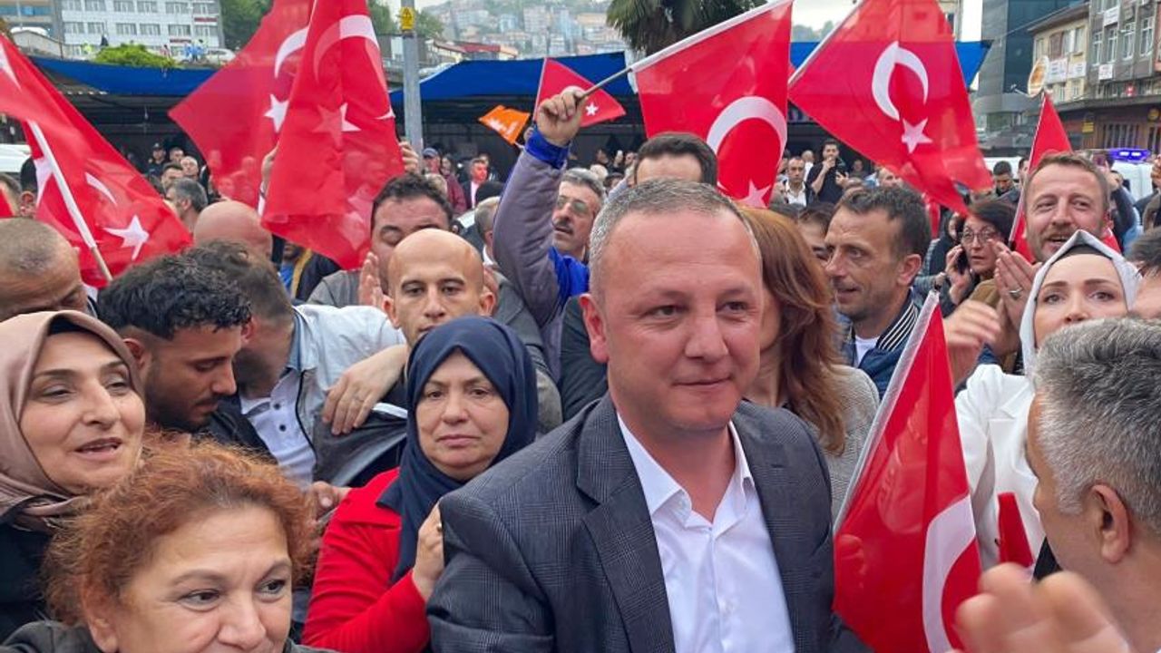 Zonguldak'ta, Cumhur İttifakı kutlamalara başladı