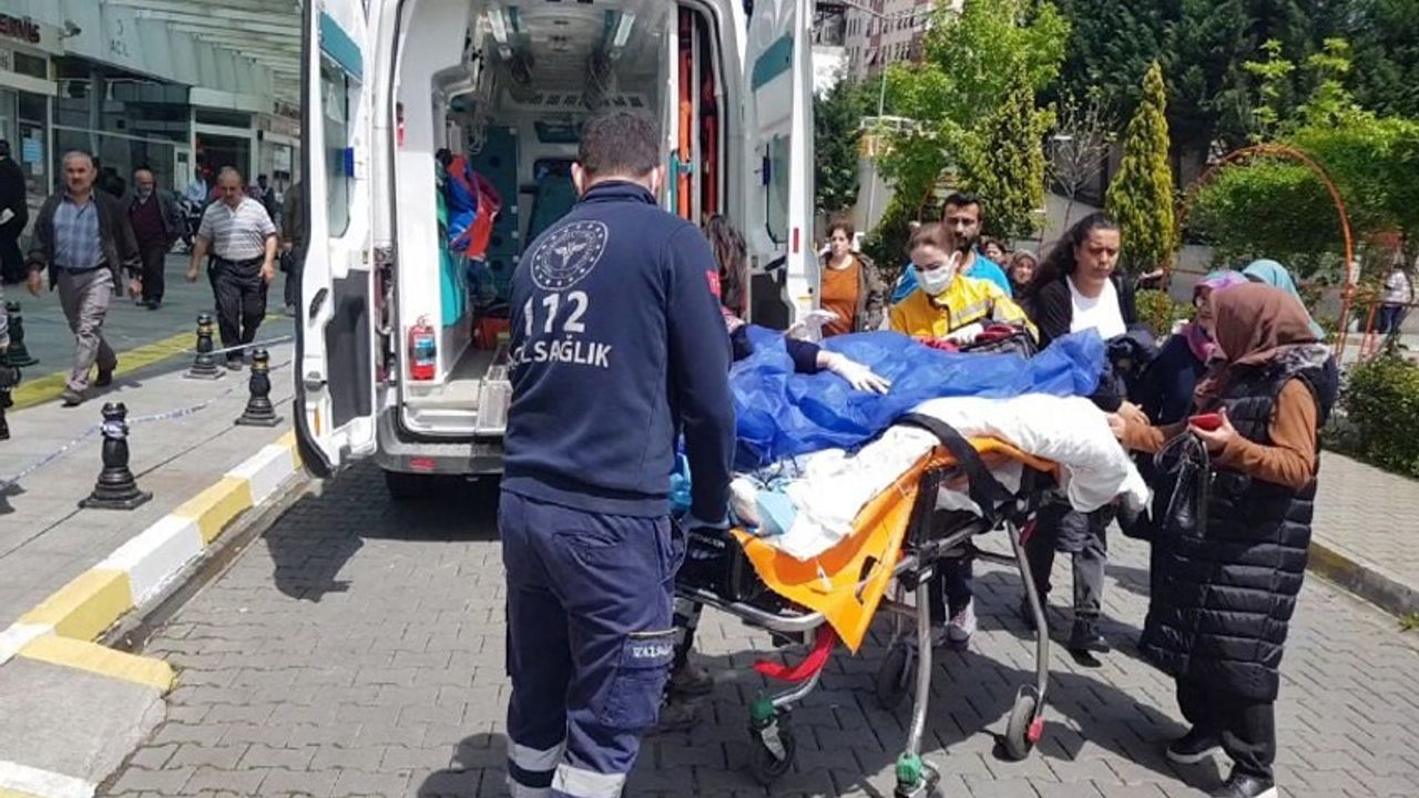 Yangında ağır yaralanan kadın, İstanbul’a sevk edildi