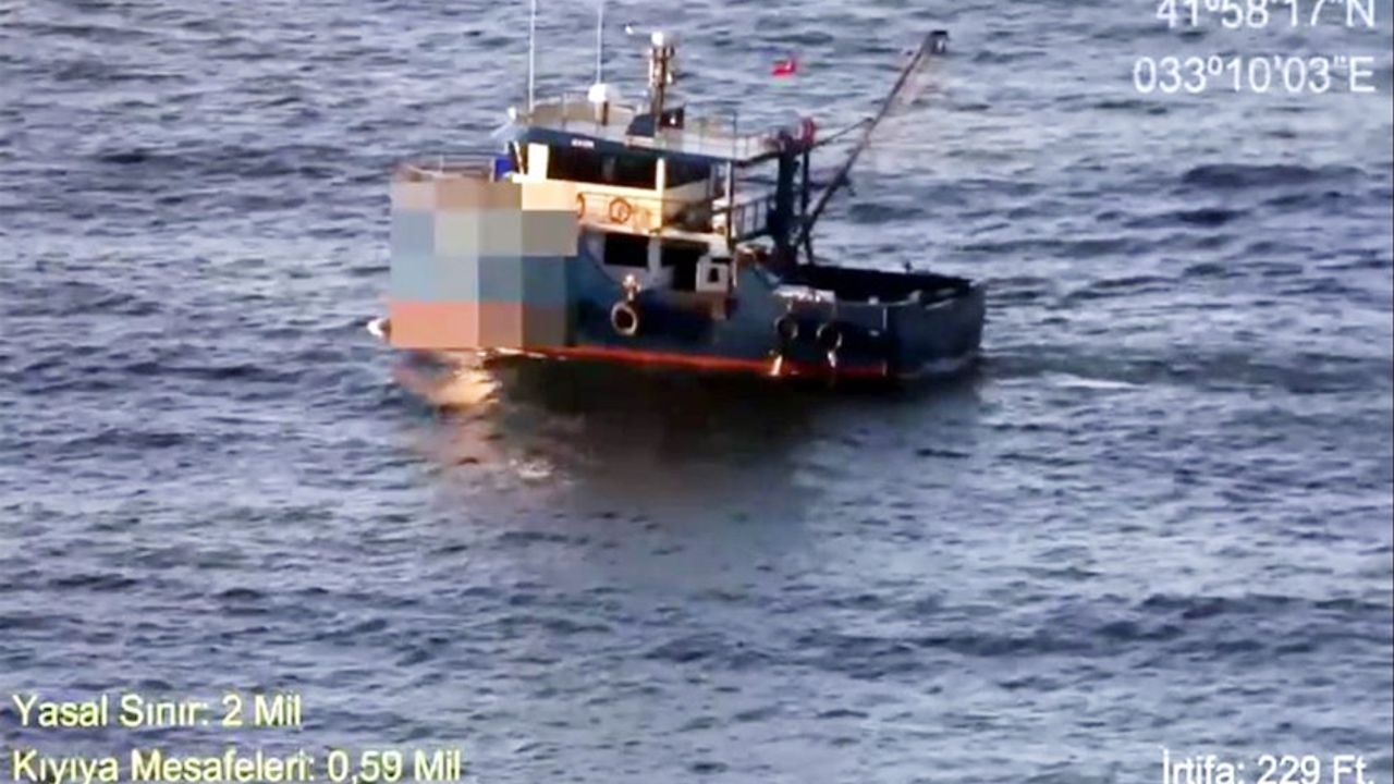 Kıyıya yakın avlanan 2 tekneye 232 bin lira ceza!