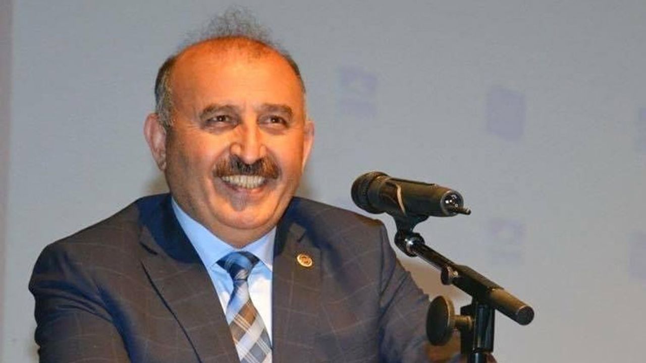 Belediye Başkanı Öztürk, istifa etti