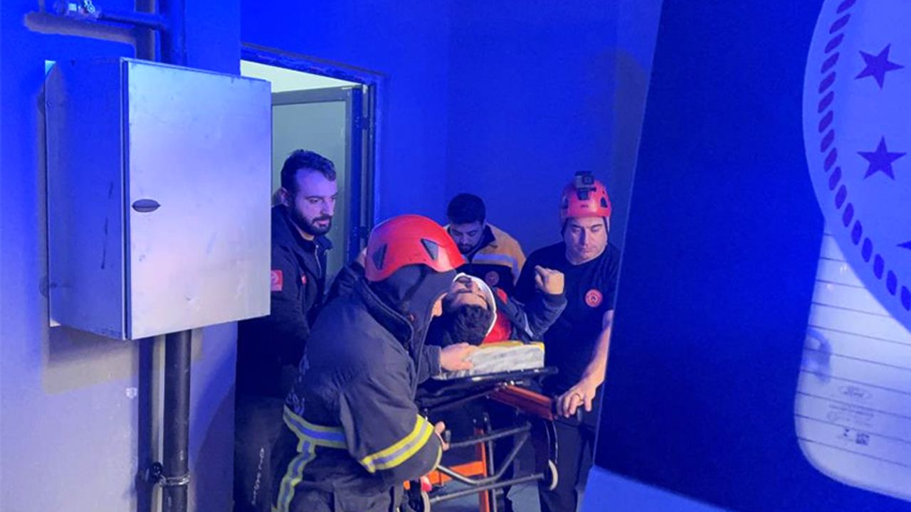 İnşaat halindeki binada asansör düştü: 3 yaralı!