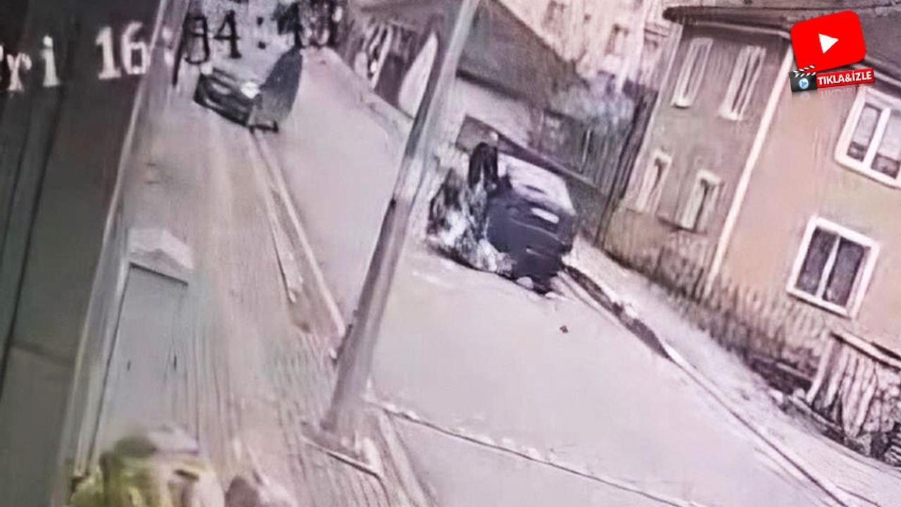 Motosiklet, yayaya böyle çarptı