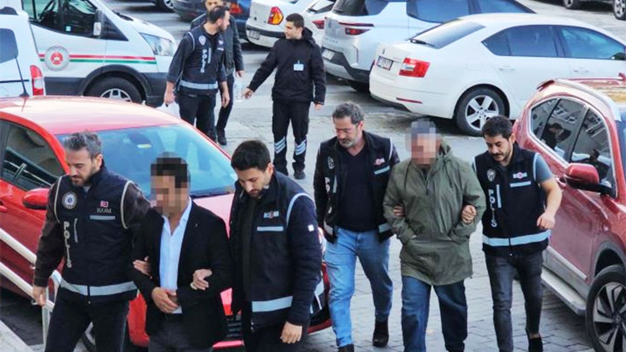 Kürtaj gözaltılarında ilk karar verildi