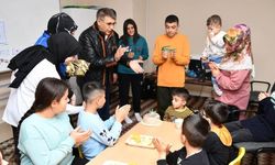 Depremzede Muhammet Ali’ye doğum günü sürprizi