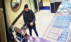 Kuyumcuya, sahte altın satmaya çalıştı!