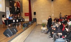 BEÜ öğrencileri, Ereğli'de Çocuk Hakları Zirvesi düzenledi