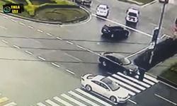 Zonguldak yolundaki kaza kamerada: 1 yaralı!