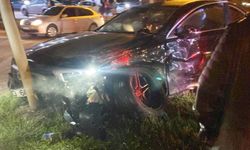 Ticari araç ile otomobil çarpıştı: 3 yaralı!