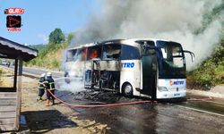 Yolcu otobüsü, alev alev yandı!