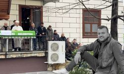 Bıçaklanarak öldürülen işveren, defnedildi