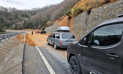 Zonguldak-Ereğli yolunda heyelan meydana geldi