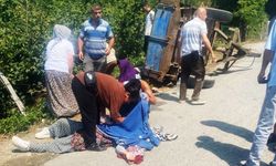 Fındık işçilerini taşıyan traktör devrildi!
