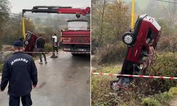 Otomobil dereye uçtu: 2 ölü, 1 yaralı!