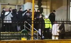 Duruşmadan sonra taraflar birbirine girdi!