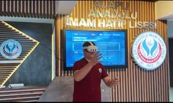 Eğitimde teknolojik yeniliklere öncülük ediyor