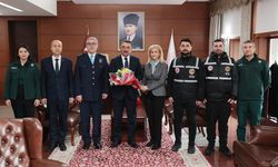 Vali Hacıbektaşoğlu, Gümrük Teşkilatı'nı kutladı