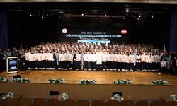 Geleceğin Hemşireleri üniformalarını giydi