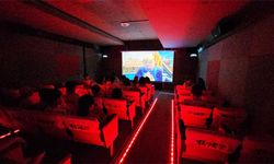 TRT Sinema Tırı, Zonguldak'ta çocuklarla buluştu