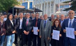 Yeni Parti'de 3 İlçe Başkanı mazbatasını aldı