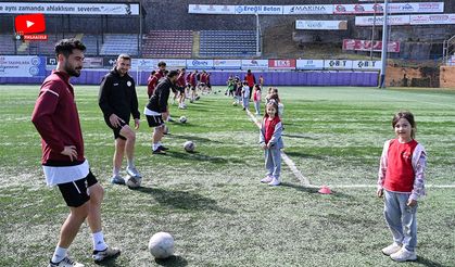 Miniklerden şampiyon takıma sürpriz ziyaret