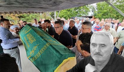 Gazeteci Küçük'ün babası, bahçede ölü bulundu!