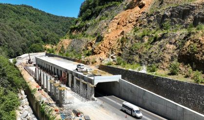 Heyelan koruma çalışmaları sürüyor