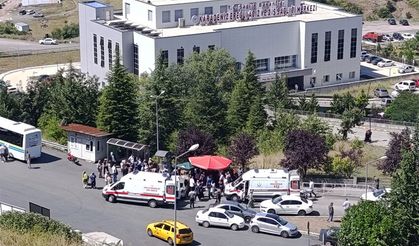 Ereğli'de, otomobil kalabalığa daldı!