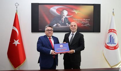 Rektör Ulusoy, görevi devraldı