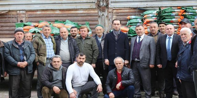 Zonguldak’ta, çiftçilere 25 ton yonca dağıtımı yapıldı