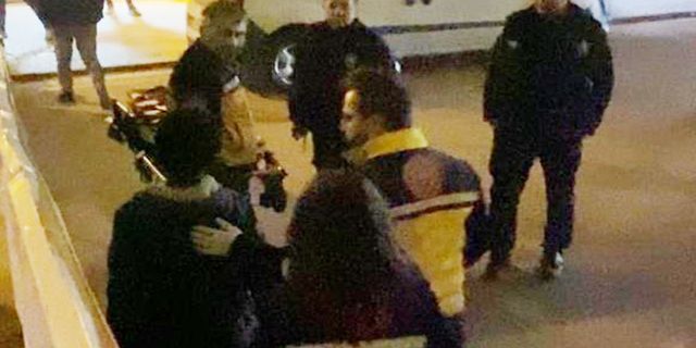Atladığı yerden çıkamayan çocuğu itfaiye kurtardı