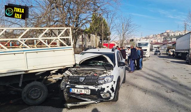 Direksiyon başında uyuyunca kamyonete çarptı: 2 yaralı!