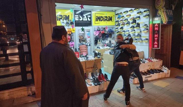 Yolda yürürken saldırıya uğradı!