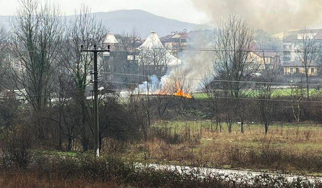 Okulun yanındaki kulübede yangın çıktı!