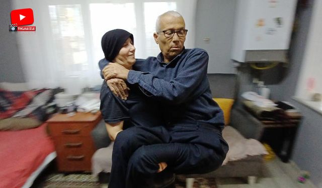 Sevginin gücü: Hayatını felçli eşine adadı