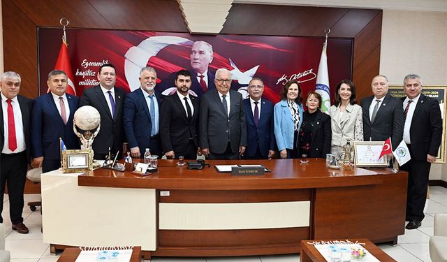Belediyede bayramlaşma ilgi gördü