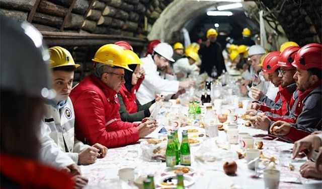 Kızılay, madencilerle iftarda buluştu