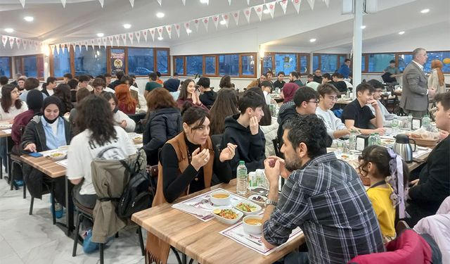 Ereğli Müftülüğü, gençleri iftarda buluşturuyor