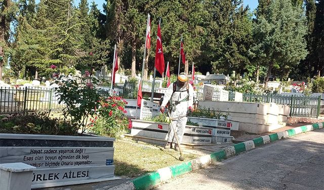 Mezarlıklarda bakım ve onarım çalışması başladı