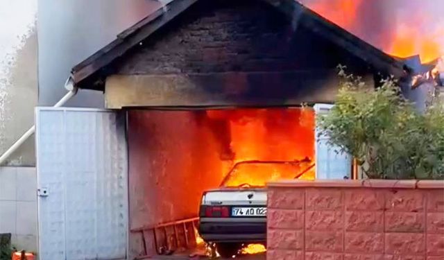Garaj ve içerisindeki otomobil alev alev yandı!