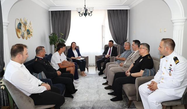 Vali Hacıbektaşoğlu, şehit ailesini ziyaret etti