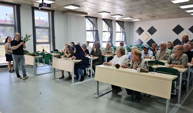 60 yaş üstü bireyler üniversite sıralarında