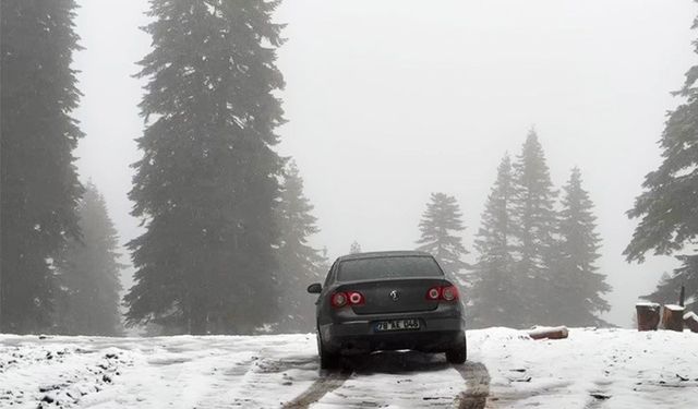 Safranbolu'nun yüksek kesimleri beyaza büründü