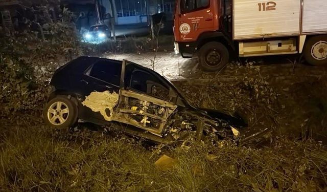 Çaycuma'da, otomobil şarampole uçtu: 2 yaralı!