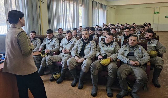 Madencilere, "Bağımlılıkla Mücadele" eğitimi