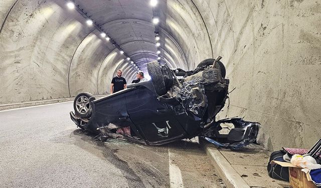 Otomobil, tünelde takla attı: 2 yaralı!