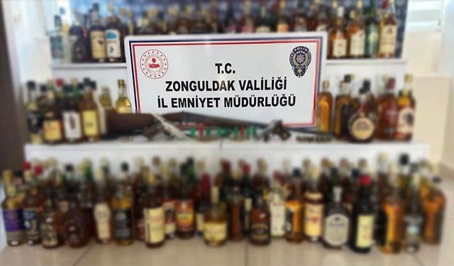 Çok sayıda kaçak içki ve silah ele geçirildi!