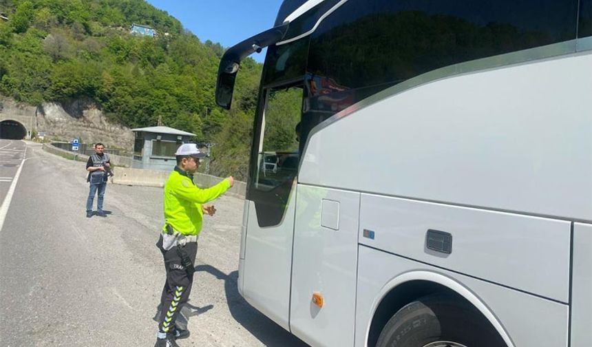 Çeşitli suçlardan aranan 71 kişi yakalandı