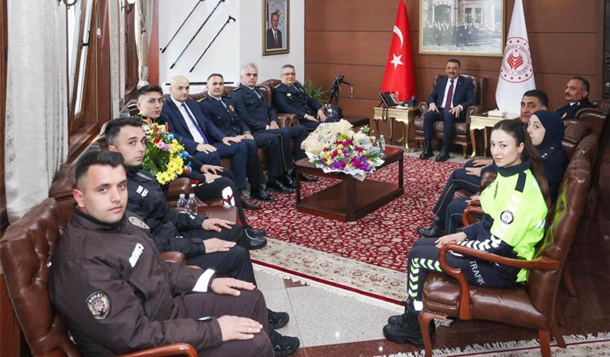 Hacıbektaşoğlu, Ergen ve heyetini kabul etti